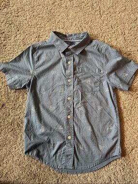 Boys Short Sleeve Button-Up Shirt in Light Blue